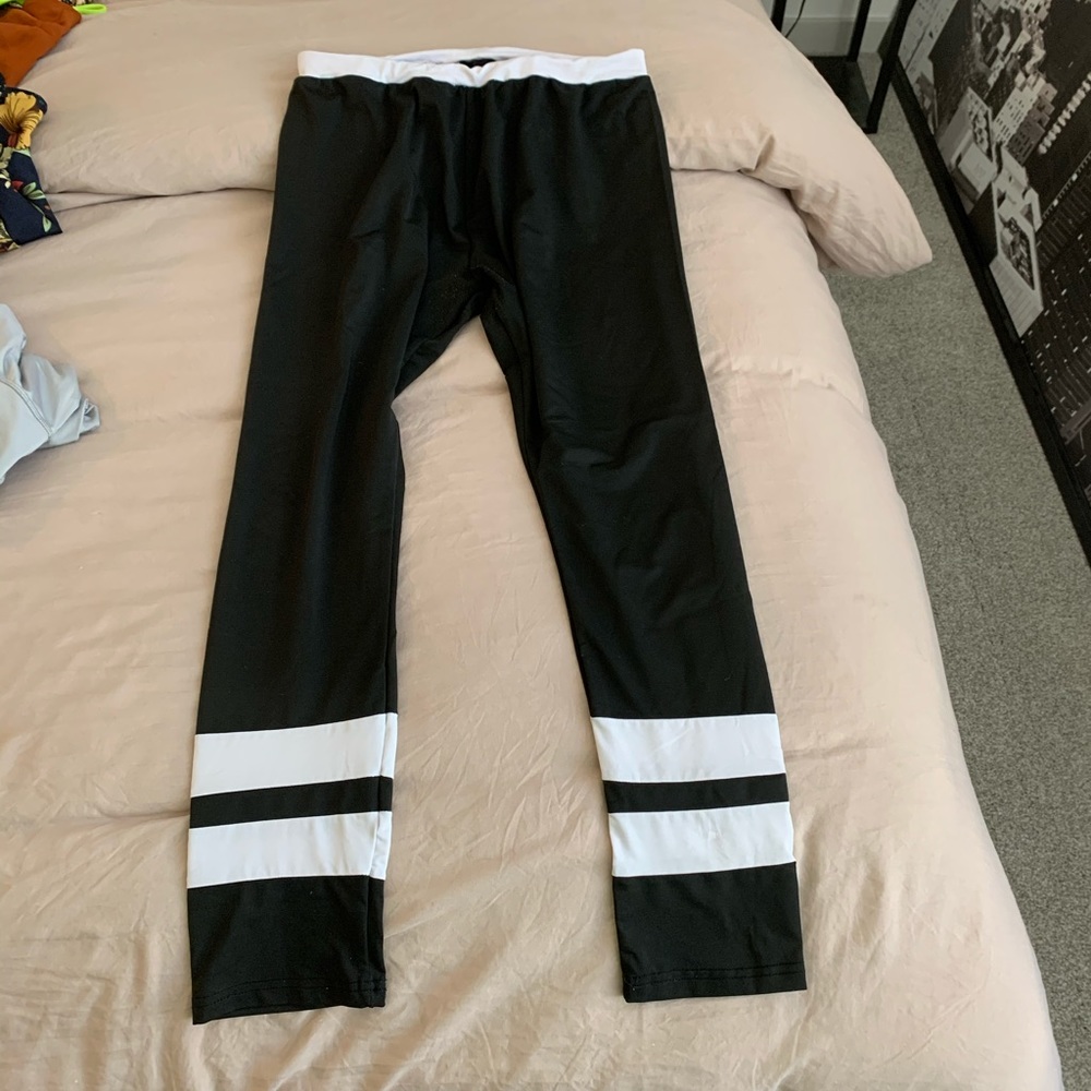 Black leggings